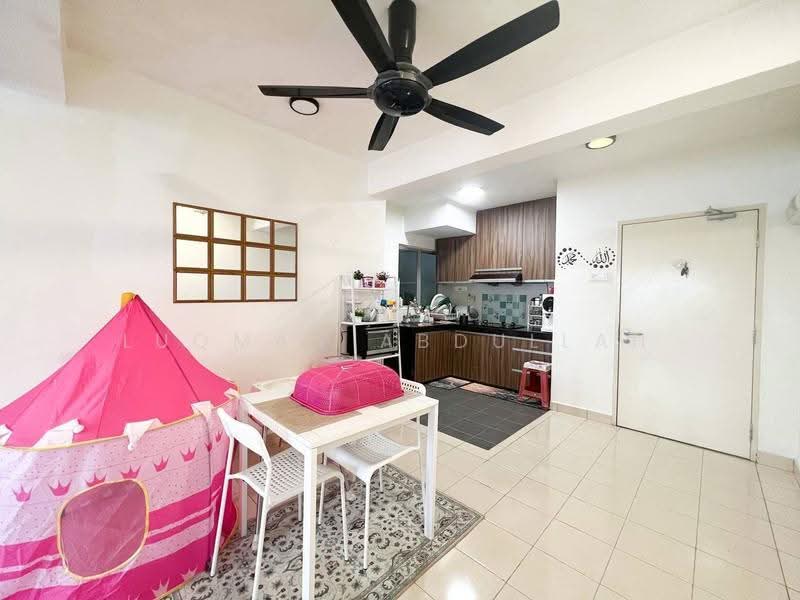 Apartment for Sale at The Residence 2 @ Tiara East - Luqman Abdullah - Kitchen - PropertyGuru.com.my