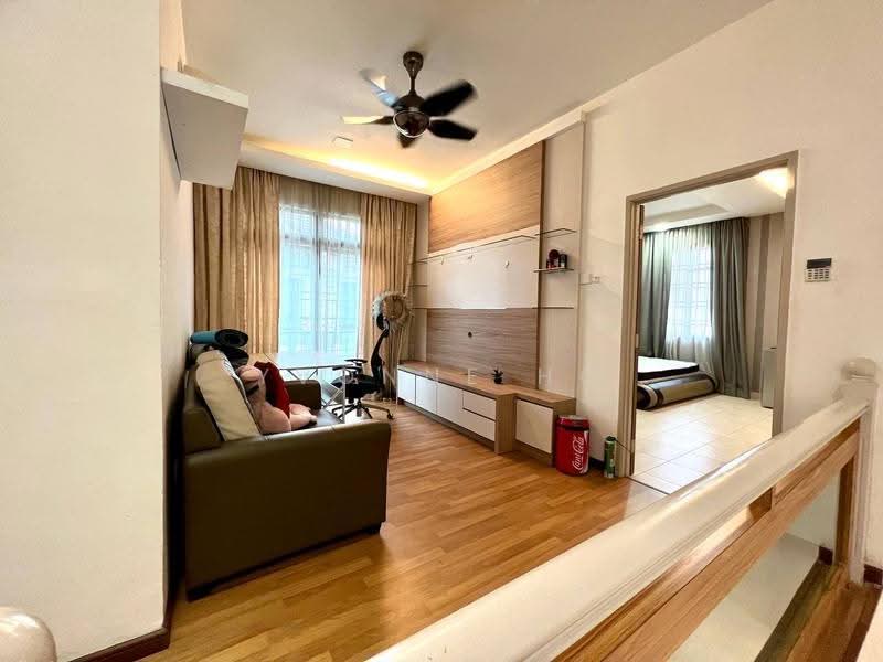 Rumah Kluster untuk Dijual di Austin Heights (Tebrau) - Yvonne Ho - Living Room - PropertyGuru.com.my