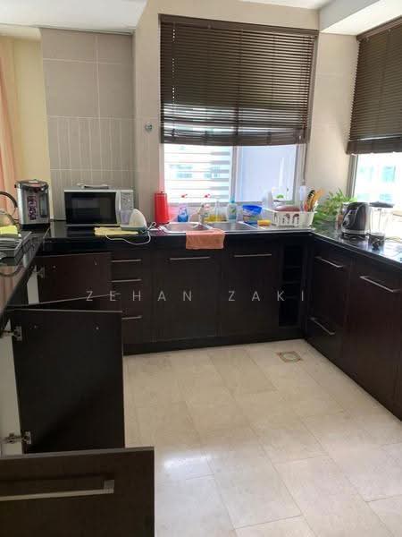 Kondominium untuk Disewa di 2 Hampshire - Zehan Zaki - Kitchen - PropertyGuru.com.my