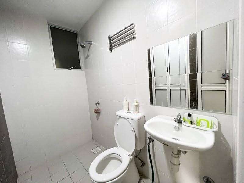 Condominium for Sale at Simfoni 1 - Luqman Abdullah - Bathroom - PropertyGuru.com.my