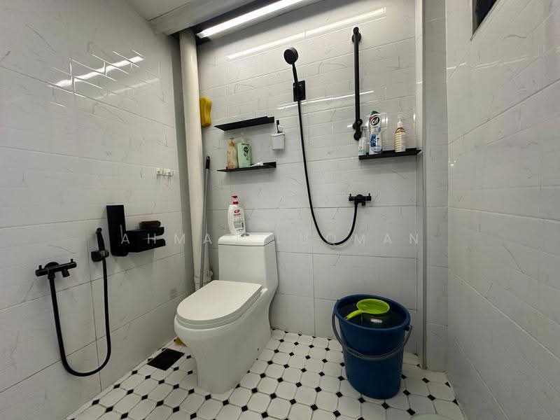 Apartment for Sale at Apartment Okid - Ahmad Luqman - Bathroom - PropertyGuru.com.my