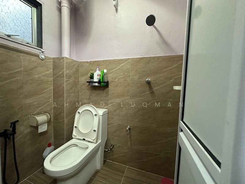 Apartment for Sale at Apartment Okid - Ahmad Luqman - Bathroom - PropertyGuru.com.my