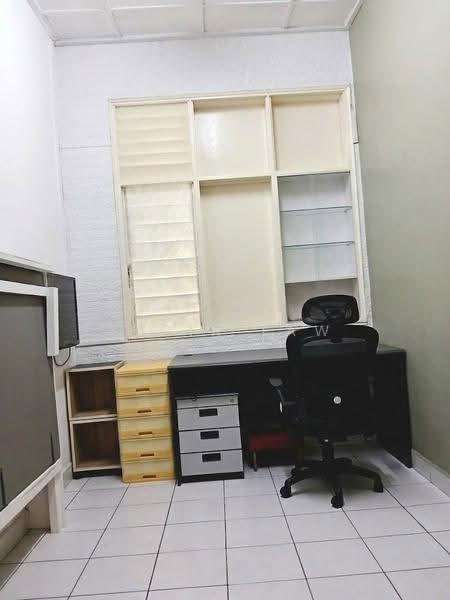 Rumah Teres 1.5-Tingkat untuk Dijual di Taman Molek (Johor Bahru) - Tycia Law - Study - PropertyGuru.com.my