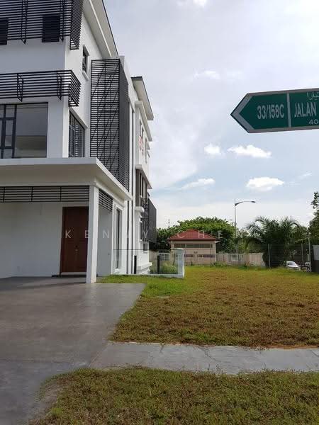 Banglo Pautan untuk Dijual di Residence 33 (Shah Alam) - Kenny Chen - Exterior - PropertyGuru.com.my