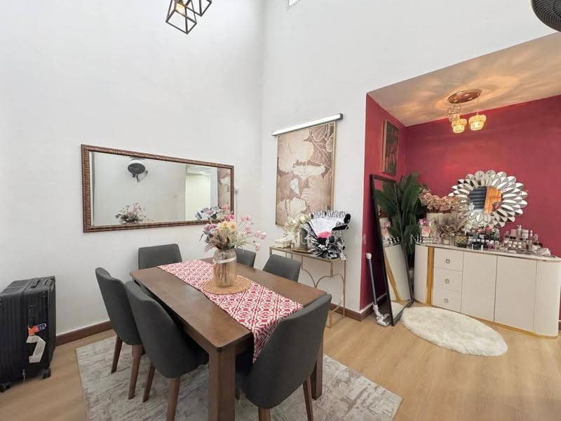 1-storey Terraced House for Sale in Bandar Rinching Seksyen 2 (Semenyih) - Ahmad Luqman - Dining Room - PropertyGuru.com.my
