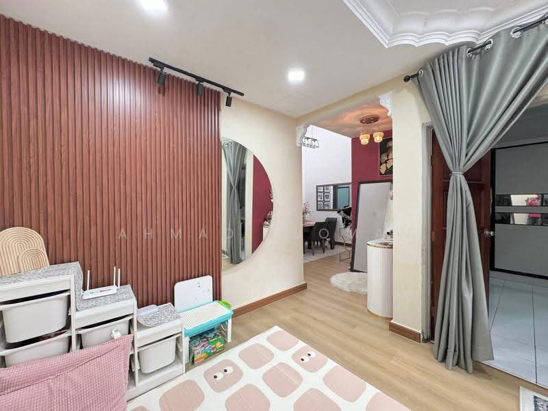 1-storey Terraced House for Sale in Bandar Rinching Seksyen 2 (Semenyih) - Ahmad Luqman - Living Room - PropertyGuru.com.my