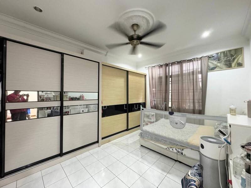 1-storey Terraced House for Sale in Bandar Rinching Seksyen 2 (Semenyih) - Ahmad Luqman - Bedroom - PropertyGuru.com.my