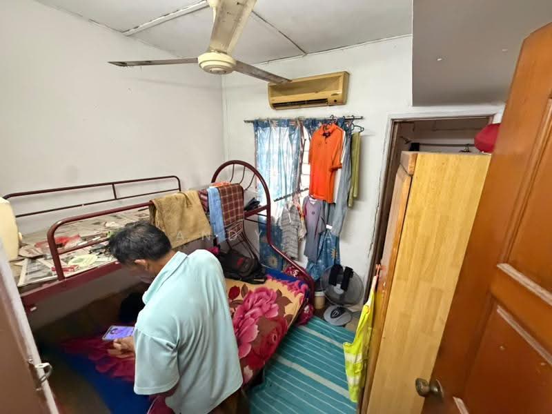 Rumah Teres untuk Dijual di Taman Bersatu (Rawang) - Andy Yap - Bedroom - PropertyGuru.com.my