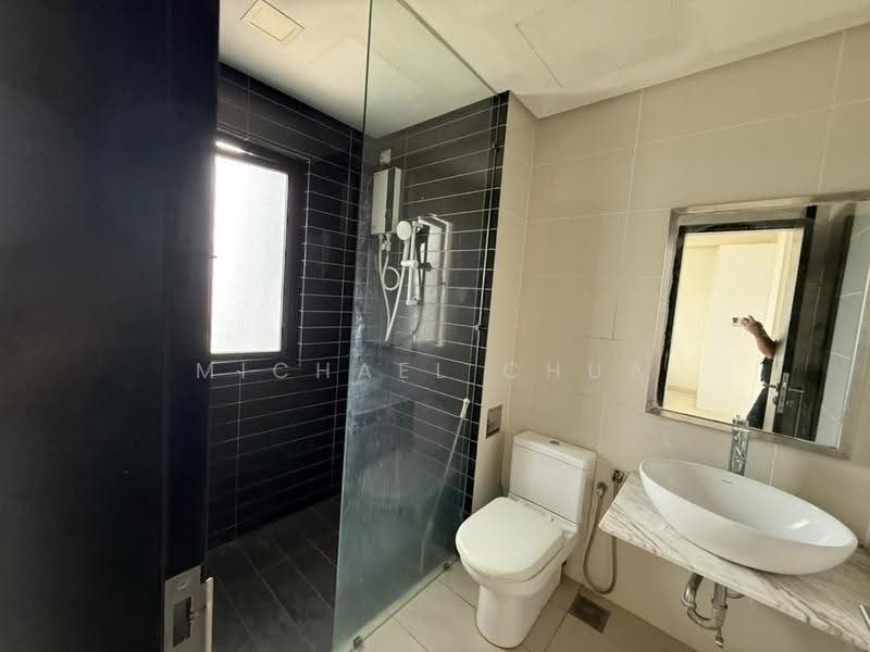 Service Residence for Sale at Centrus Soho - Michael Chua - Bathroom - PropertyGuru.com.my
