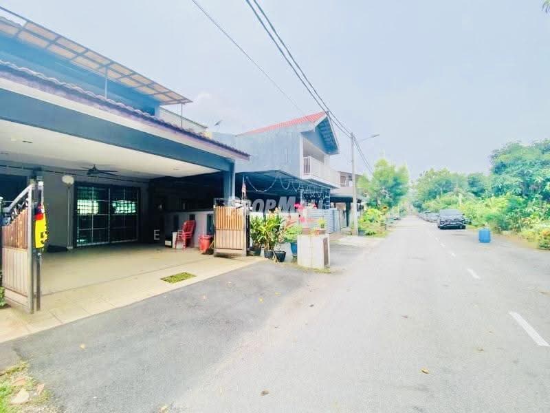 Rumah Teres untuk Dijual di Taman Prima Saujana (Kajang) - Erin Yusof - Exterior - PropertyGuru.com.my