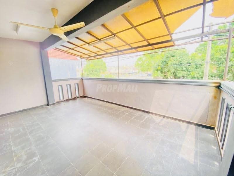 Rumah Teres untuk Dijual di Taman Prima Saujana (Kajang) - Erin Yusof - Balcony - PropertyGuru.com.my
