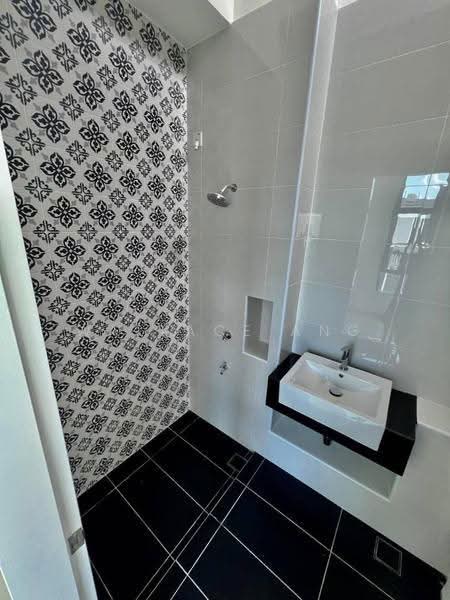 Rumah Teres 2-Tingkat untuk Dijual di Kota Masai (Pasir Gudang) - Wallace Ang - Bathroom - PropertyGuru.com.my