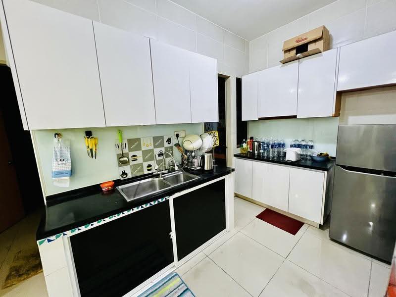 Condominium for Sale at Lido Four Seasons Residence - Arick Teoh - Kitchen - PropertyGuru.com.my