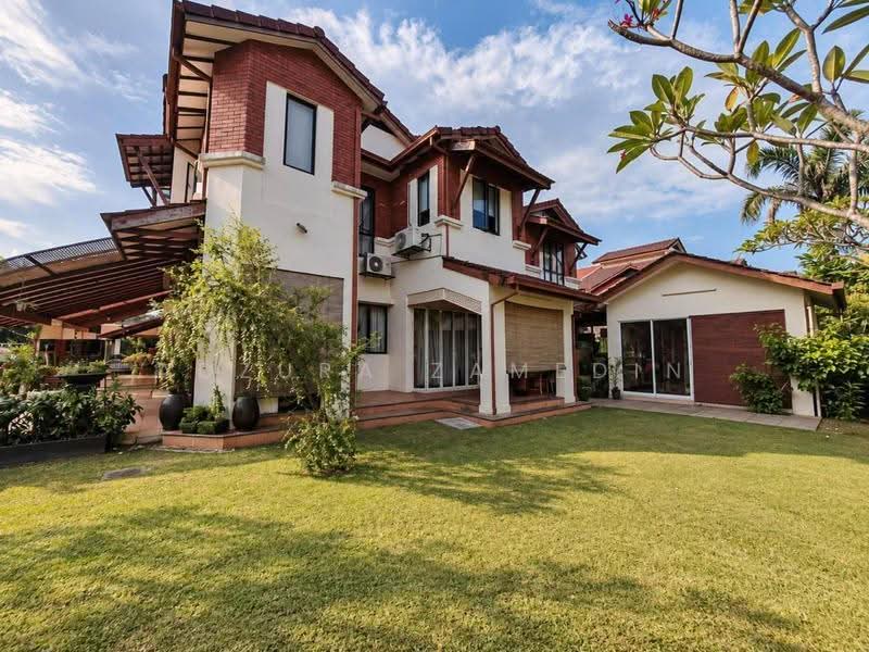 Rumah Teres 2-Tingkat untuk Dijual di Bukit Jelutong (Shah Alam) - Adzura Zamedin - Exterior - PropertyGuru.com.my