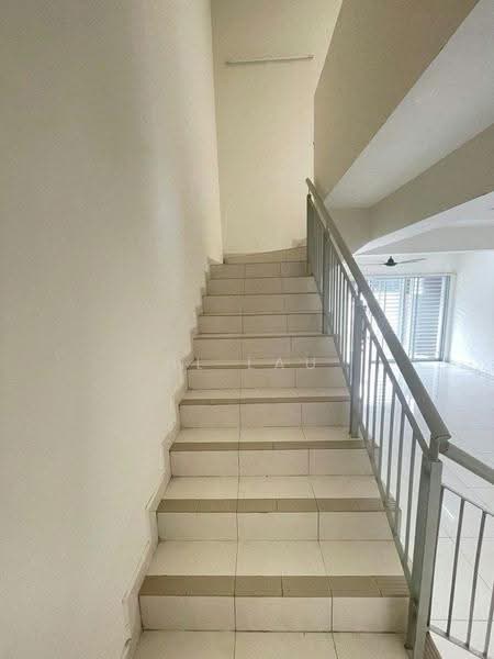 Rumah Teres 2-Tingkat untuk Dijual di Semenyih (Selangor) - HL Lau - Corridor - PropertyGuru.com.my
