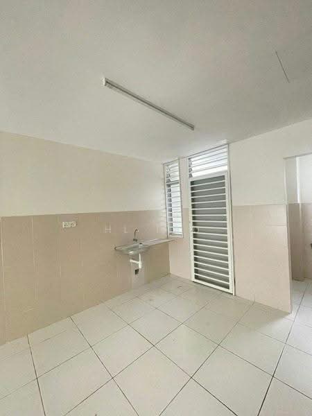 Rumah Teres 2-Tingkat untuk Dijual di Semenyih (Selangor) - HL Lau - Kitchen - PropertyGuru.com.my