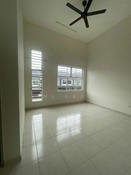 Rumah Teres 2-Tingkat untuk Dijual di Semenyih (Selangor) - HL Lau - Living Room - PropertyGuru.com.my