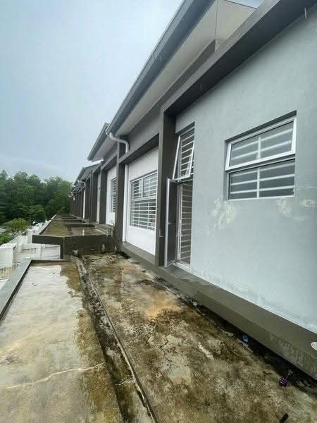 Rumah Teres 2-Tingkat untuk Dijual di Semenyih (Selangor) - HL Lau - Exterior - PropertyGuru.com.my