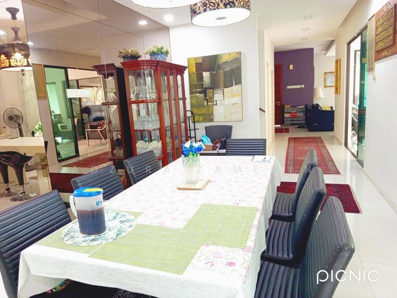 Bungalow House for Sale in Seksyen U9 (Shah Alam) - Adzura Zamedin - Dining Room - PropertyGuru.com.my