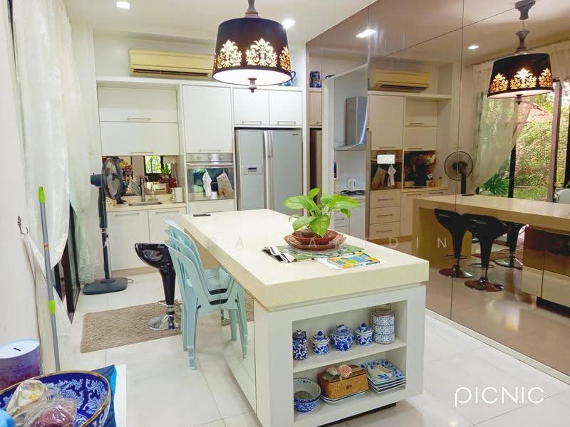 Bungalow House for Sale in Seksyen U9 (Shah Alam) - Adzura Zamedin - Kitchen - PropertyGuru.com.my