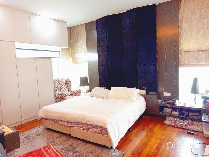 Bungalow House for Sale in Seksyen U9 (Shah Alam) - Adzura Zamedin - Bedroom - PropertyGuru.com.my