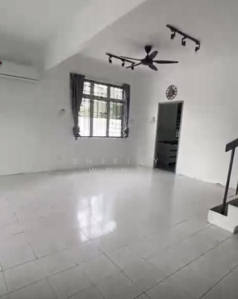 Rumah Berkembar untuk Disewa di Bandar Baru Salak Tinggi (Sepang) - Shirley Wong - Living Room - PropertyGuru.com.my
