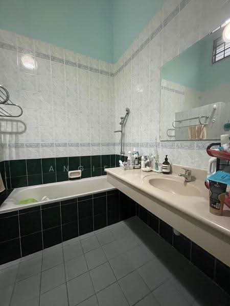 2-storey Terraced House for Sale in Pju 3 (Tropicana) - Angie Chai - Bathroom - PropertyGuru.com.my
