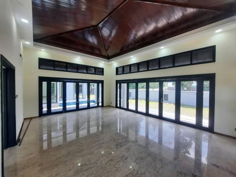 Bungalow House for Sale in Shah Alam (Selangor) - Adzura Zamedin - Living Room - PropertyGuru.com.my