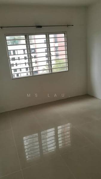 Kediaman Servis untuk Dijual di Putra Majestik - Ms Lau. - PropertyGuru.com.my