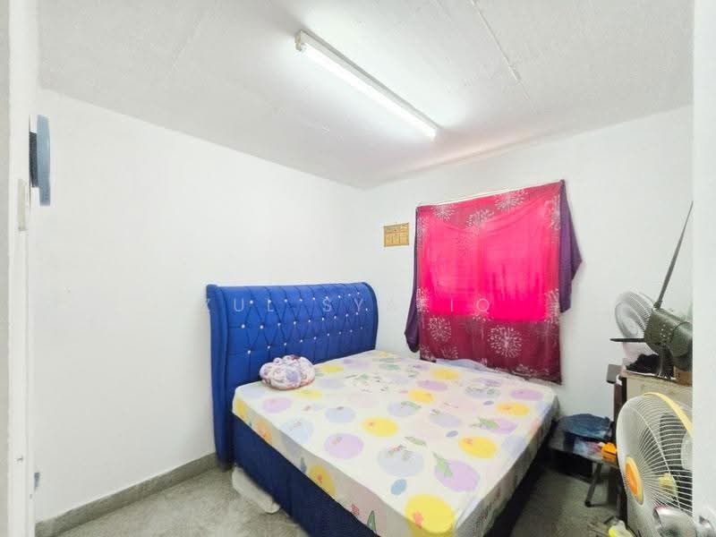 Rumah Flat untuk Dijual di PPR Seri Malaysia - Zul Syafiq - Bedroom - PropertyGuru.com.my