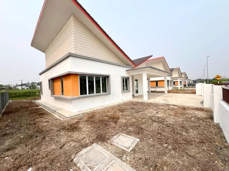 Rumah Banglo untuk Dijual di Bandar Baru Salak Tinggi (Sepang) - Mohd Hazlan bin Mohd Sopi - PropertyGuru.com.my