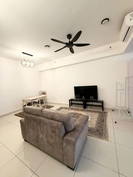 Kediaman Servis untuk Disewa di Yale Suites @ EduSentral - Shue Tan - Living Room - PropertyGuru.com.my