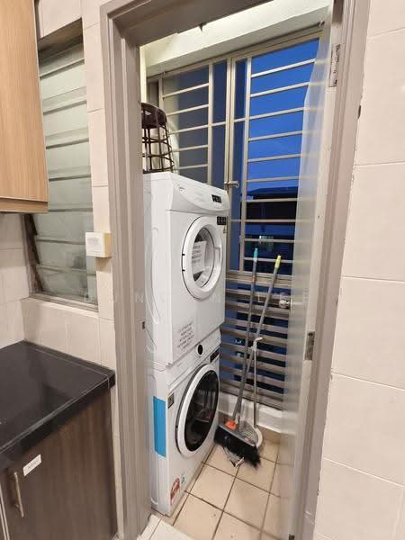 Kediaman Servis untuk Disewa di Serviced Residence @ Casa Tiara - Duncan Lee - washer and dryer - PropertyGuru.com.my