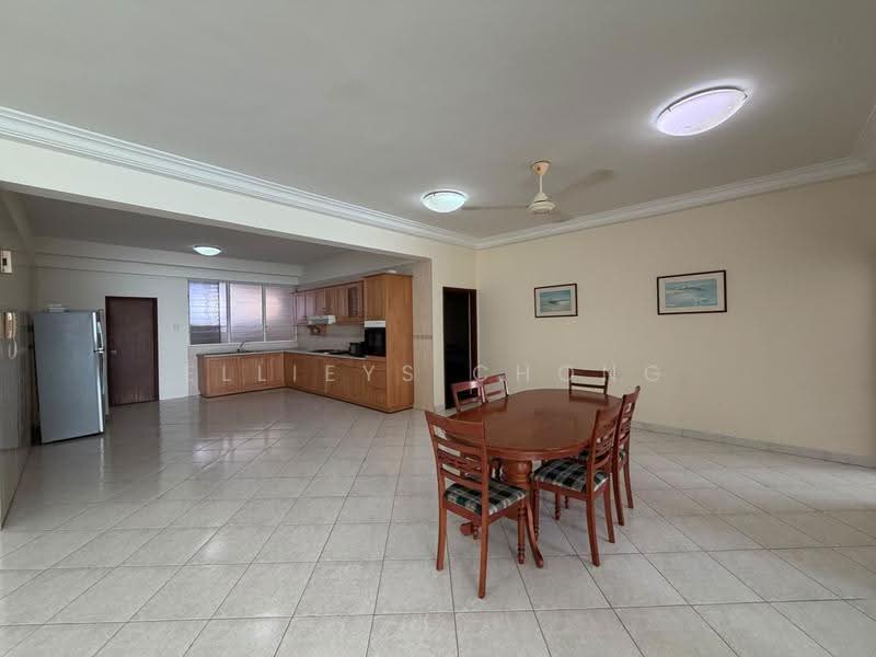 Kondominium untuk Disewa di Gurney Beach Resort - Ellieys Chong - Kitchen - PropertyGuru.com.my