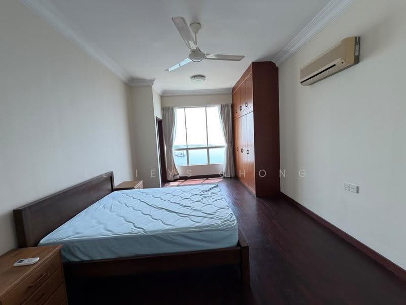 Kondominium untuk Disewa di Gurney Beach Resort - Ellieys Chong - PropertyGuru.com.my