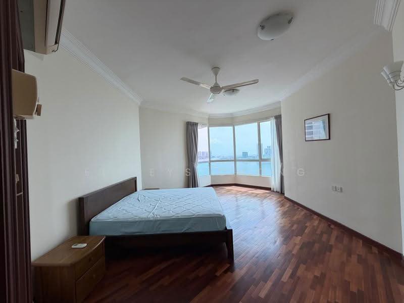 Kondominium untuk Disewa di Gurney Beach Resort - Ellieys Chong - PropertyGuru.com.my