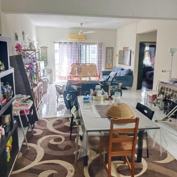 Kondominium untuk Dijual di Tiara Kelana - Muhd Khairulnawawi Kamaruddin - Living Room - PropertyGuru.com.my