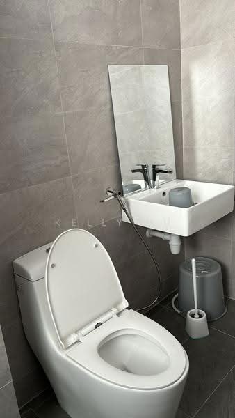 Service Residence for Rent at SUNSURIA FORUM SERVICED APARTMENT - Kelly Hu - Bathroom - PropertyGuru.com.my