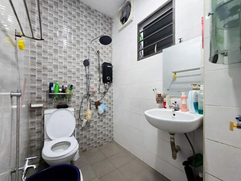 Rumah Teres untuk Dijual di Setapak (Kuala Lumpur) - Ahmad Ikhwan Arif - Bathroom - PropertyGuru.com.my
