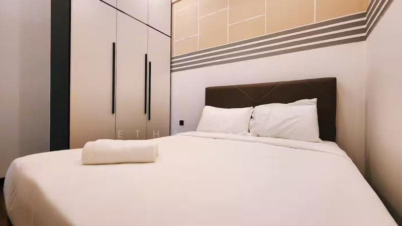 Kediaman Servis untuk Dijual di Emerald 9 - Ethan Low - Bedroom - PropertyGuru.com.my