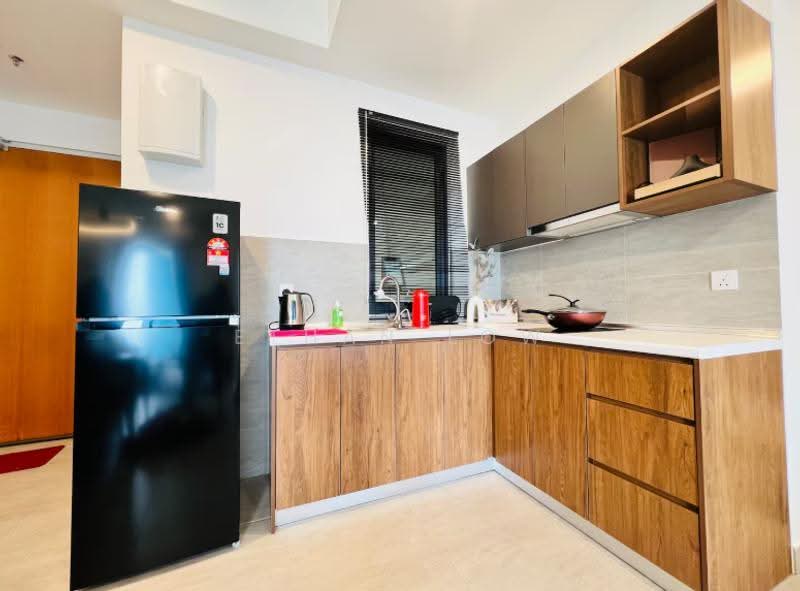Kediaman Servis untuk Dijual di Parkland Residence @ Kajang 2 - Ethan Low - Kitchen - PropertyGuru.com.my