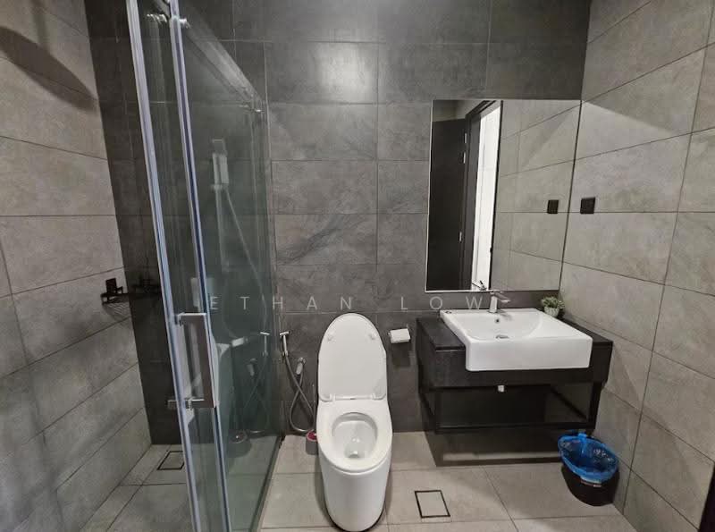 Kondominium untuk Dijual di Lakefront Residence - Ethan Low - Bathroom - PropertyGuru.com.my