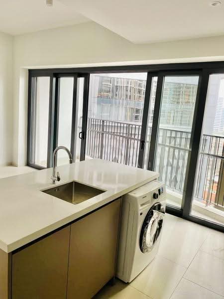 Kediaman Servis untuk Disewa di Isola - Max Tai - Kitchen - PropertyGuru.com.my