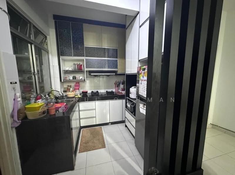 Pangsapuri untuk Dijual di Garden Villa - Azrul Othman - Kitchen - PropertyGuru.com.my