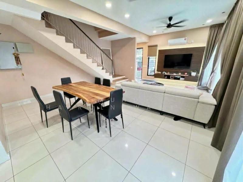2-storey Terraced House for Sale in Elmina (Shah Alam) - Muhd Khairulnawawi Kamaruddin - Living Room - PropertyGuru.com.my