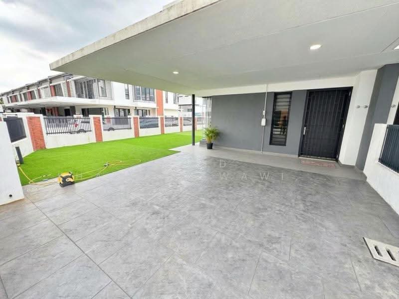 2-storey Terraced House for Sale in Elmina (Shah Alam) - Muhd Khairulnawawi Kamaruddin - Exterior - PropertyGuru.com.my