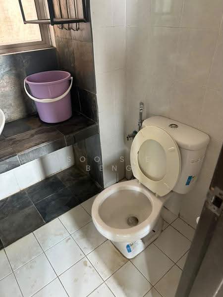 Kediaman Servis untuk Disewa di Ritze Perdana 1 - Soo See Beng - Bathroom - PropertyGuru.com.my