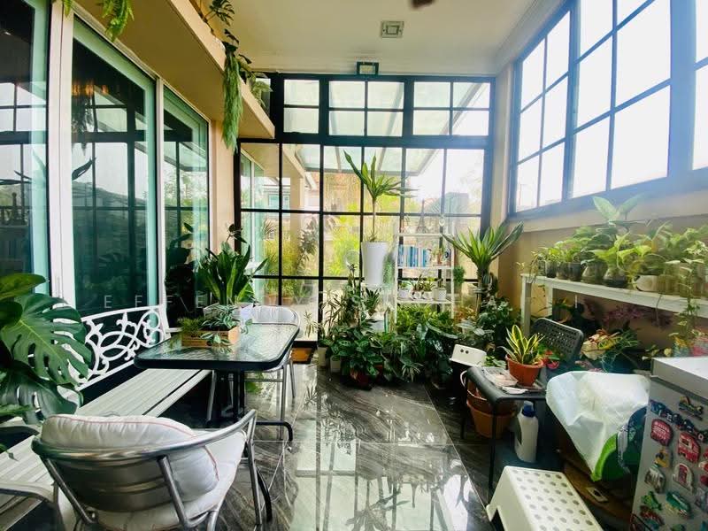 Semi-Detached House for Sale in Ampang (Kuala Lumpur) - Effendy Shohaili - Balcony - PropertyGuru.com.my