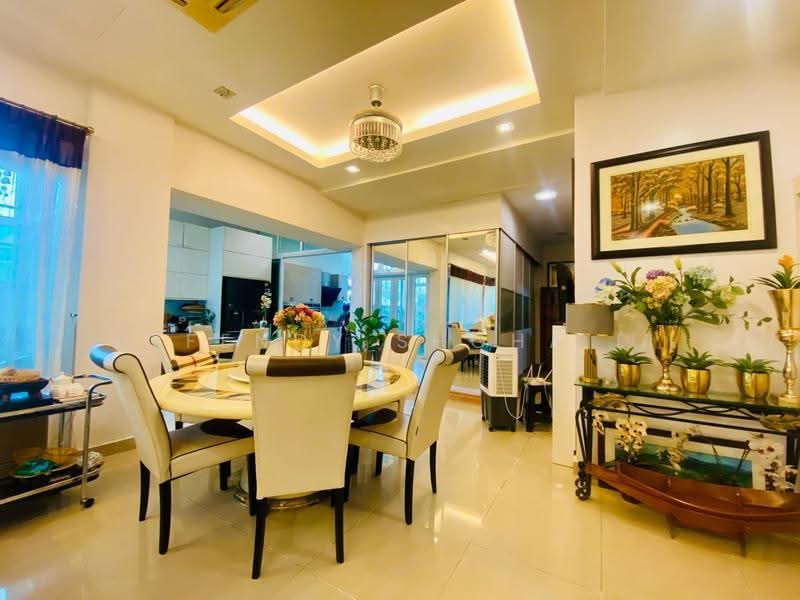Semi-Detached House for Sale in Ampang (Kuala Lumpur) - Effendy Shohaili - Dining Room - PropertyGuru.com.my