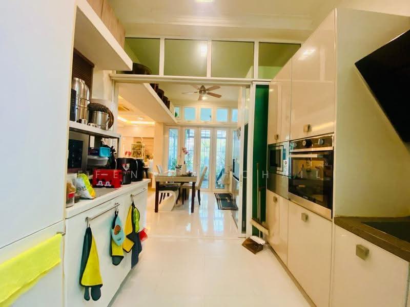 Semi-Detached House for Sale in Ampang (Kuala Lumpur) - Effendy Shohaili - Kitchen - PropertyGuru.com.my